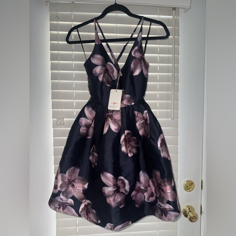 L'ATISTE Strapless Satin Dress
